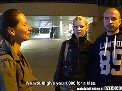 Latina videos de sexmex gratis tetona le pide a su pareja entretenimientos sexuales