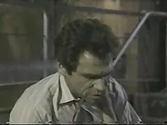Dos zorras y un chico montan un trío muy morboso xxx sexo duro con anal