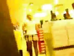 Nena sexo gratis cachonda es embestida en el culo por su duro novio