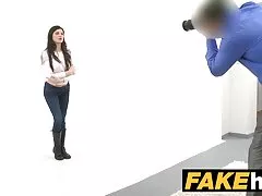 Mujer de paginas de videos xxx tetas grandes no se aburre y tiene un trío BDSM