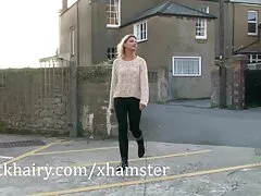 Una videos xxx 2020 zorra traviesa con tatuajes y piercings en los pezones folla en el baño de hombres