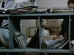 Milfs videos eróticos y su gran consolador doble tienen sexo lésbico