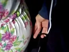 La pequeña adolescente de papá está lista petardas hd para su polla monstruosa