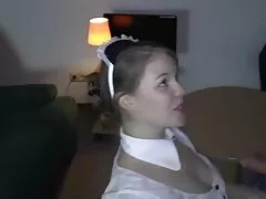 Linda chica morena está teniendo sexo con su ropa interior blanca puesta videos xxx duro