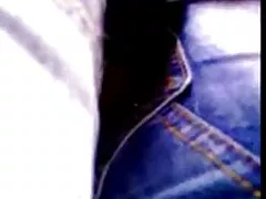 Maestro calvo con tatuajes trata a orgias xxx chica con polla y vibrador