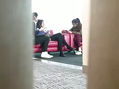 Morena aprieta sus grandes tetas durante videos pornos caseros una perforación anal
