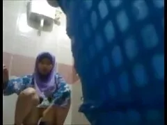 Rubia de videos follando linda sonrisa es follada bien en la piscina
