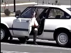 Chica de descargar xxx tetas pequeñas obtiene su coño perforado por un hombre que no puede parar